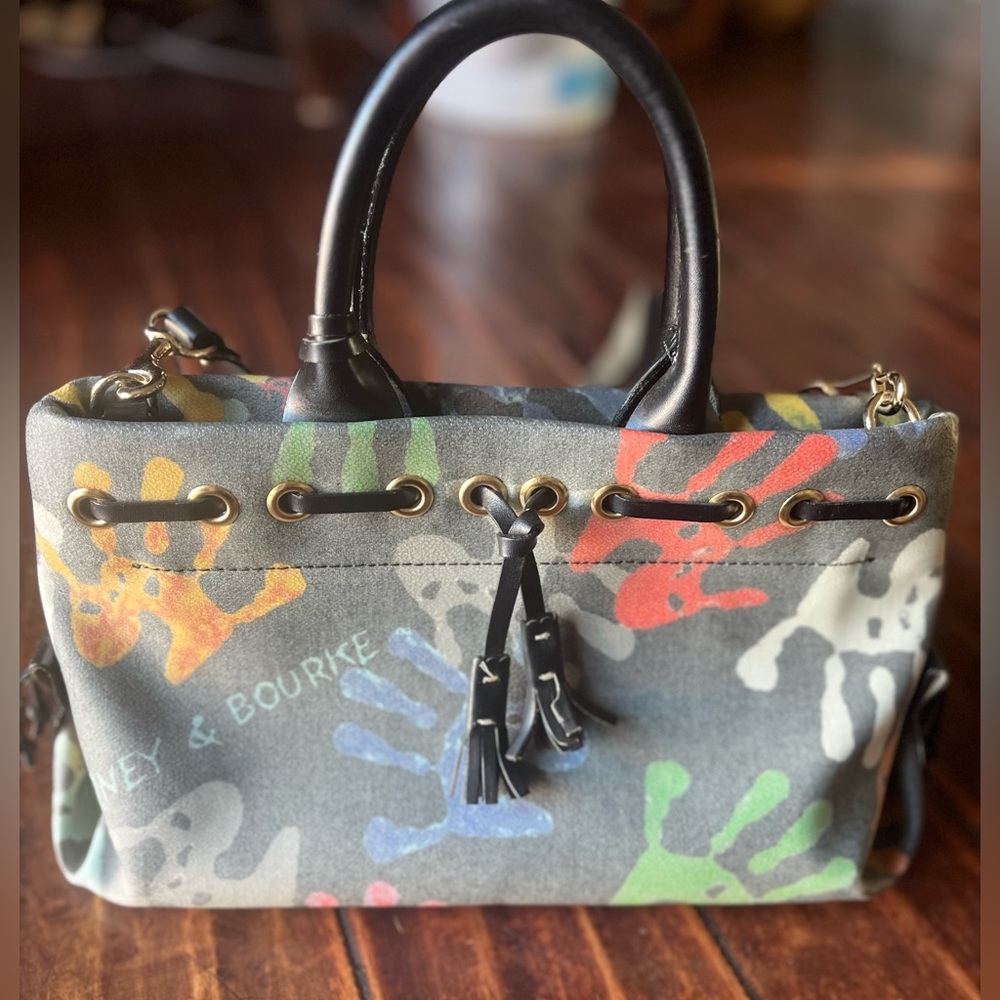 Vintage Dooney & Bourke in great condition